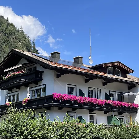 Apartmanhotel Matthias 3*